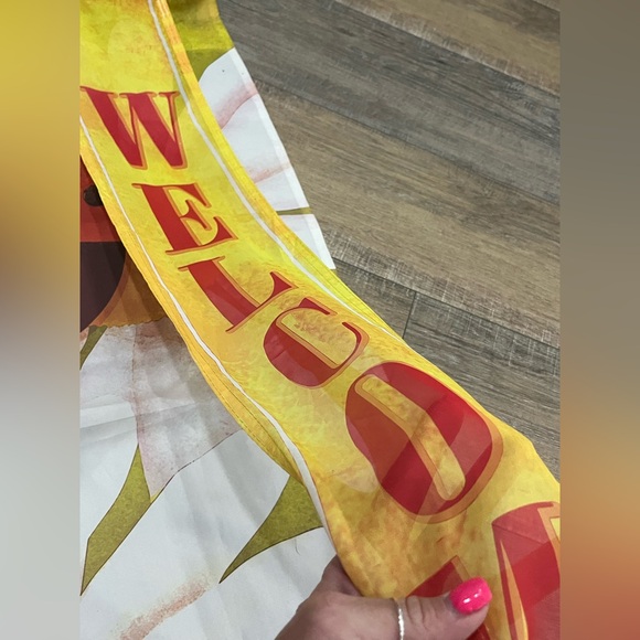 Clearance ~Ladybug Welcome Garden Flag GUC - Picture 4 of 4